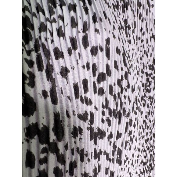 Available by Angela Fashion Animal‎ Print Blouse Beige Black Long Sleeve Women's - Picture 3 of 5